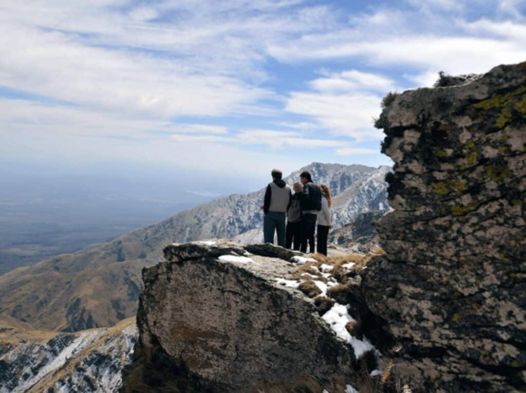 image turismo aventura en argentina trekking en cerro champaqui cordoba argentina