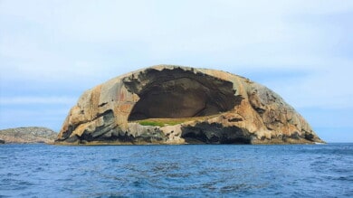 Cleft_Island_Skull_Rock_-_Cavity-2