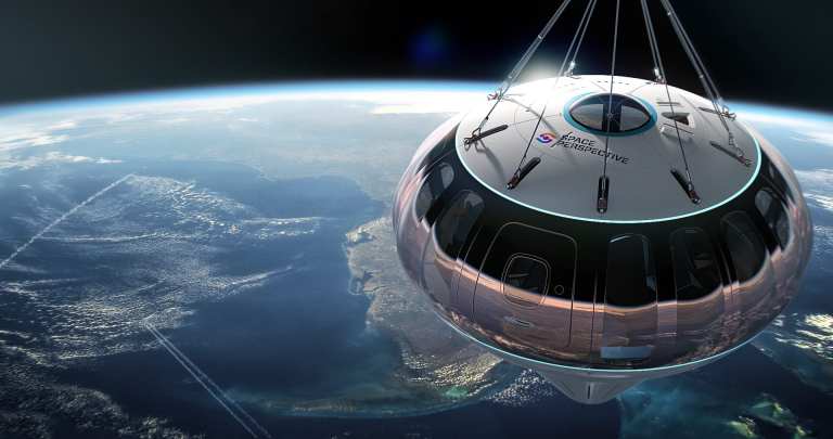 Boda en el espacio en un globo espacial de Space Perspective