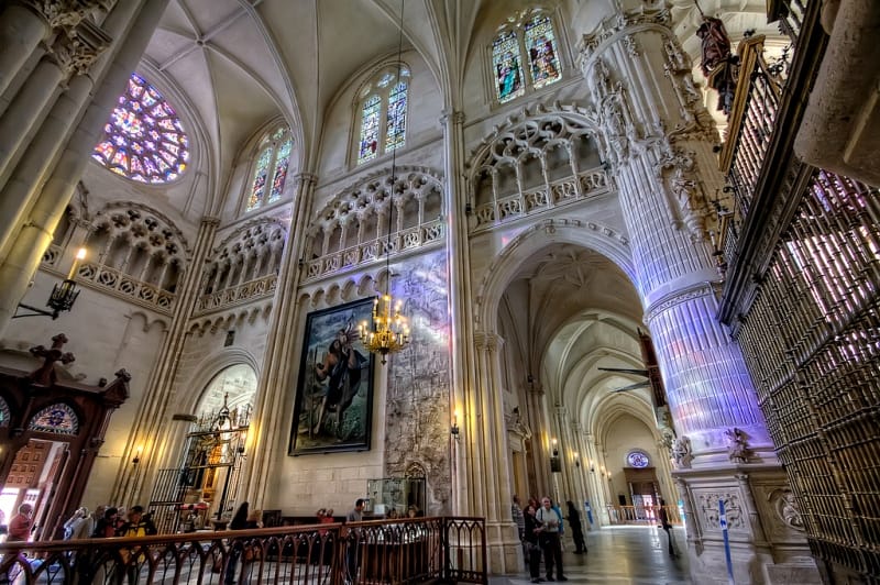 image visitar la Catedral de Burgos catedral de burgos interior