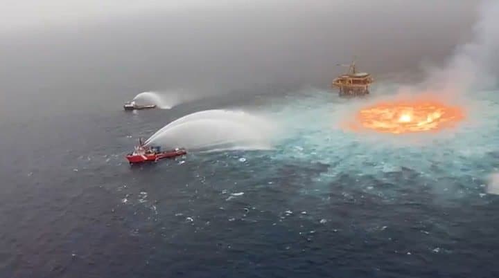 Incendio en el Golfo de México