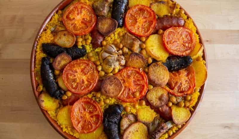 typical dishes of Valencia: arròs al forn