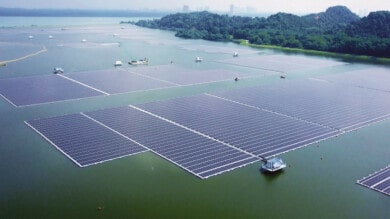 Singapur abre una granja solar flotante de 122.000 paneles