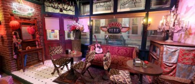 Warner Bros. Studio Tour vuelve a abrir sus puertas y amplia su experiencia de Friends