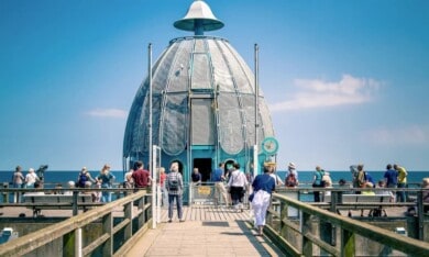 Alemania Estos ascensores submarinos en el mar Báltico permiten a los viajeros descubrir las profundidades del océano-6