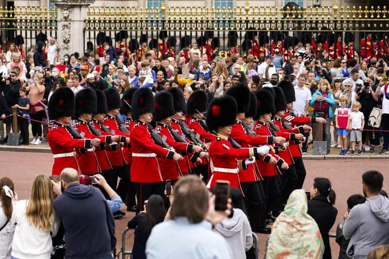 Cambio de guardia en el palacio de Buckingham