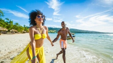 Esta cadena de resorts all inclusive busca parejas que se hayan conocido durante la pandemia para regalarles un viaje al Caribe