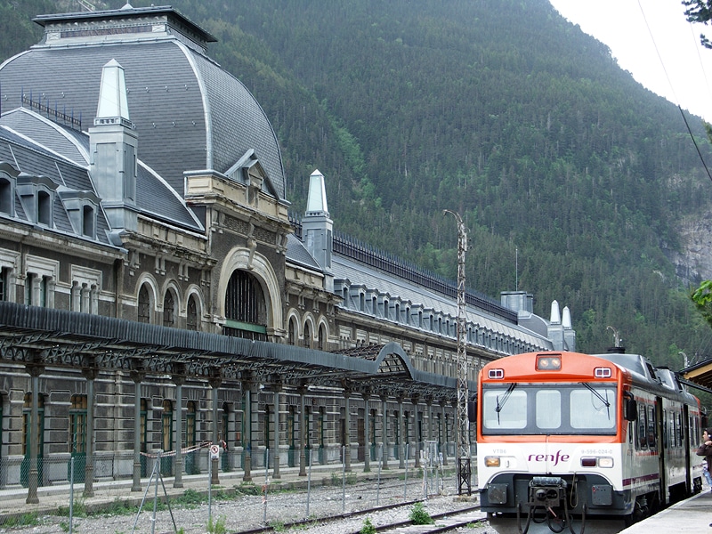 image Estación Internacional de Ferrocarril de Canfranc Estacion Internacional de Ferrocarril de Canfranc se convertira en hotel cinco estrellas 3