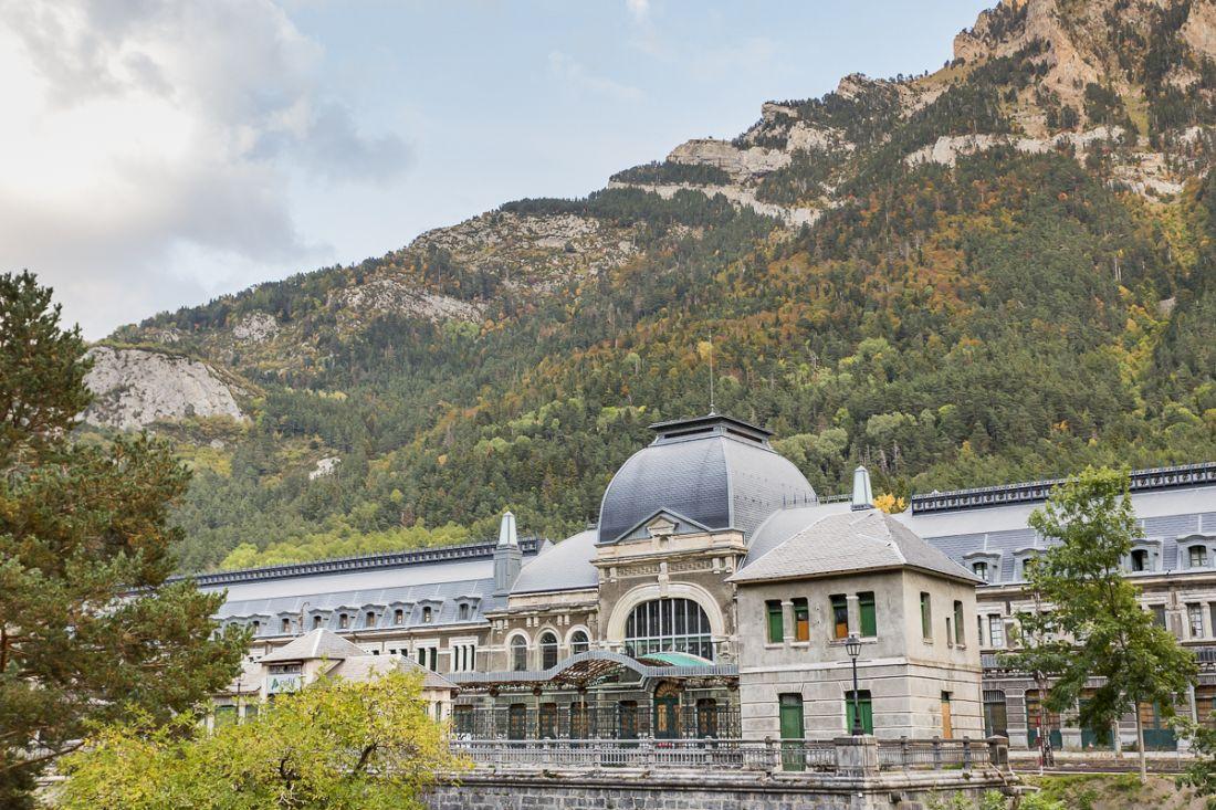 Estación-Internacional-de-Ferrocarril-de-Canfranc-se convertirá-en-hotel-cinco-estrellas