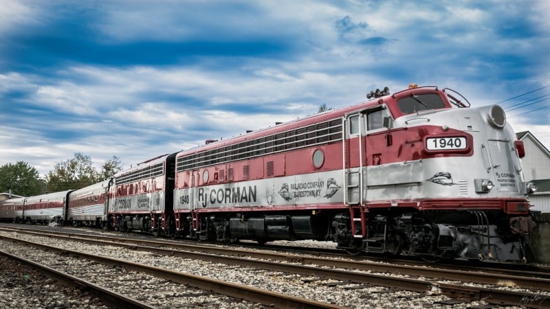 Este tren con vagones de 1940 te llevará a beber whisky en Estados Unidos durante un recorrido de 36 millas