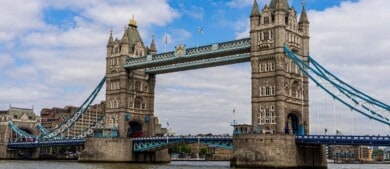 El Puente de la Torre, en Londres, se trabó por 12 horas e internet bromeó culpando a un Youtuber