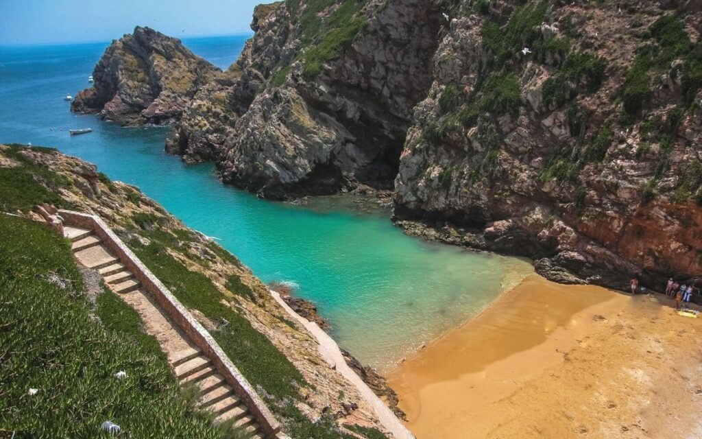 image Mejores Playas de Portugal mejores playas para visitar en portugal Praia da Berlenga Grande 1