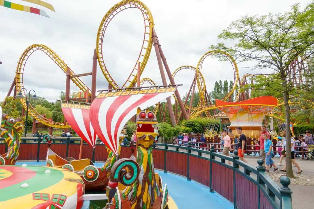 image destinos de Europa para viajar con niños 19. Parc Asterix Plailly Francia