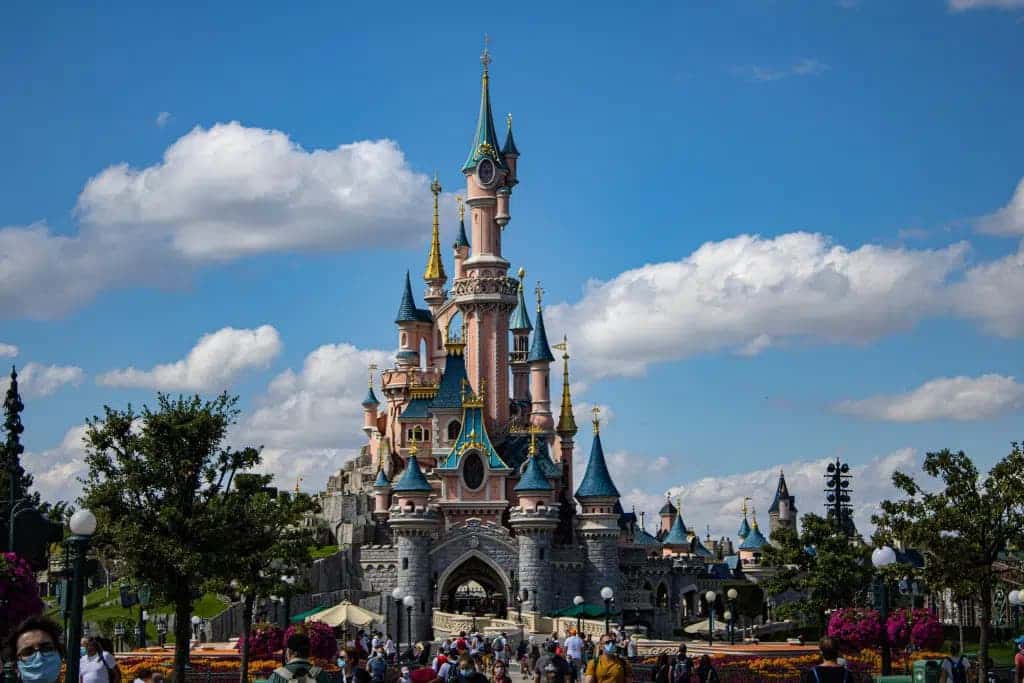 image destinos de Europa para viajar con niños 50 mejores destinos para viajar con ninos Disneyland Paris