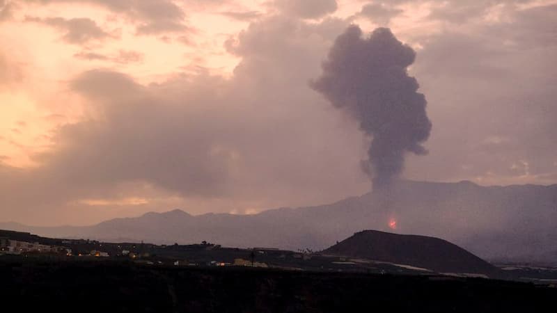 Vuelve a operar el aeropuerto de La Palma - Volcán 