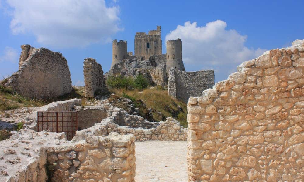 image región de Italia lugares para visitar en italia castillo Rocca Calascio