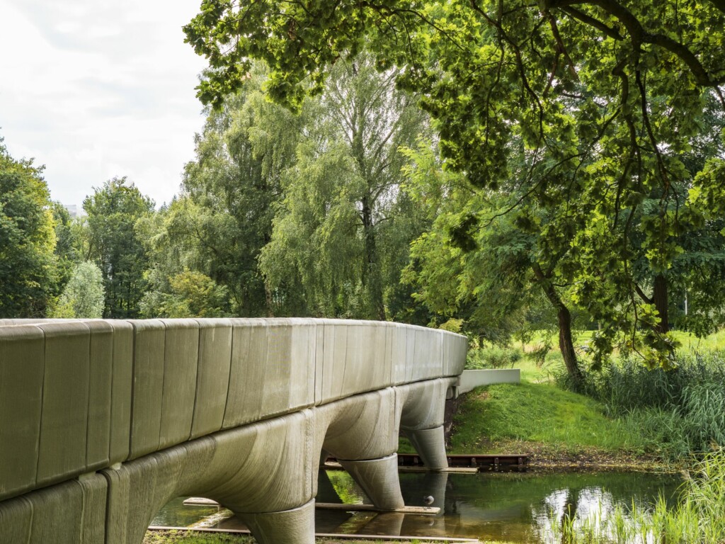 puente de hormigón impreso en 3D "más largo del mundo"