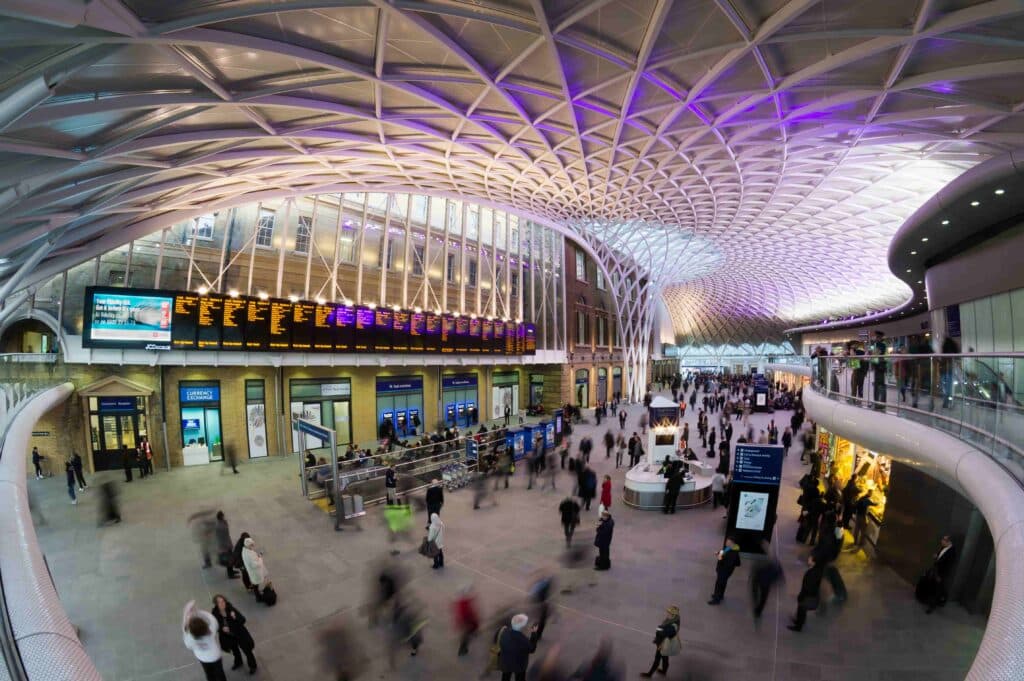 Cómo es el recorrido de Lumo, el tren eléctrico que unirá Londres con Edimburgo en 4 horas y 20 minutos