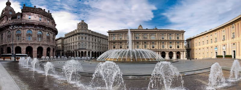 Lugares para ver en Génova - Piazza de Ferrari