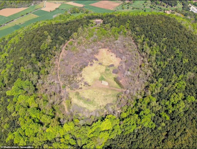  Parque Natural de la Zona Volcánica de La Garrotxa