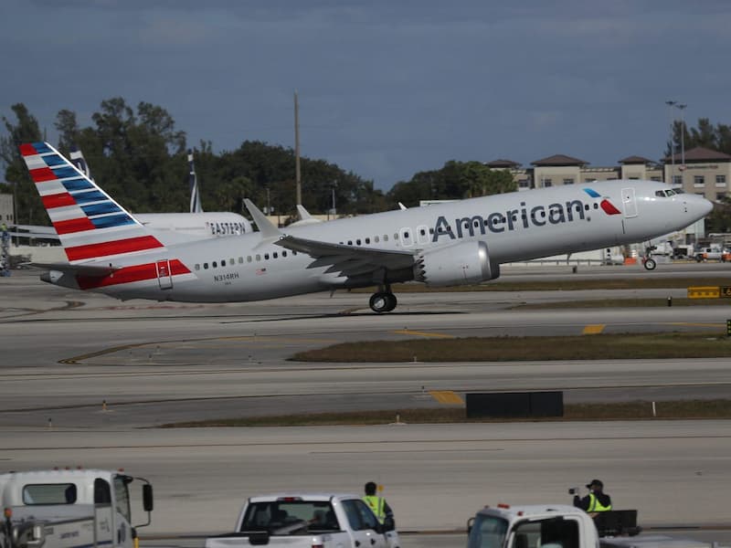 Avión de American Airlines - Pasajero abrió puerta de emergencia