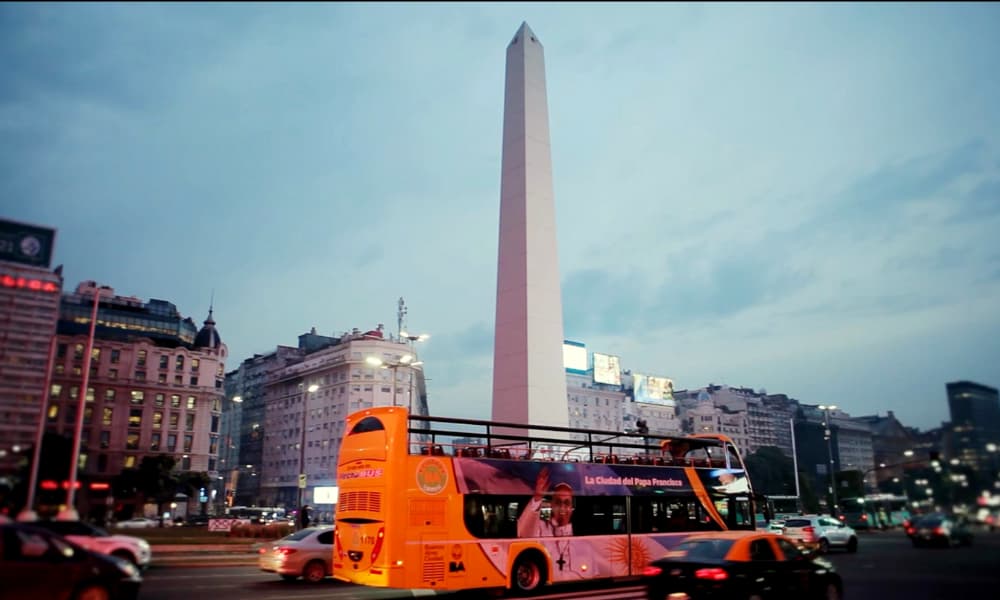 Vuelve a funcionar el bus turístico de la Ciudad de Buenos Aires todo lo que tienes que saber