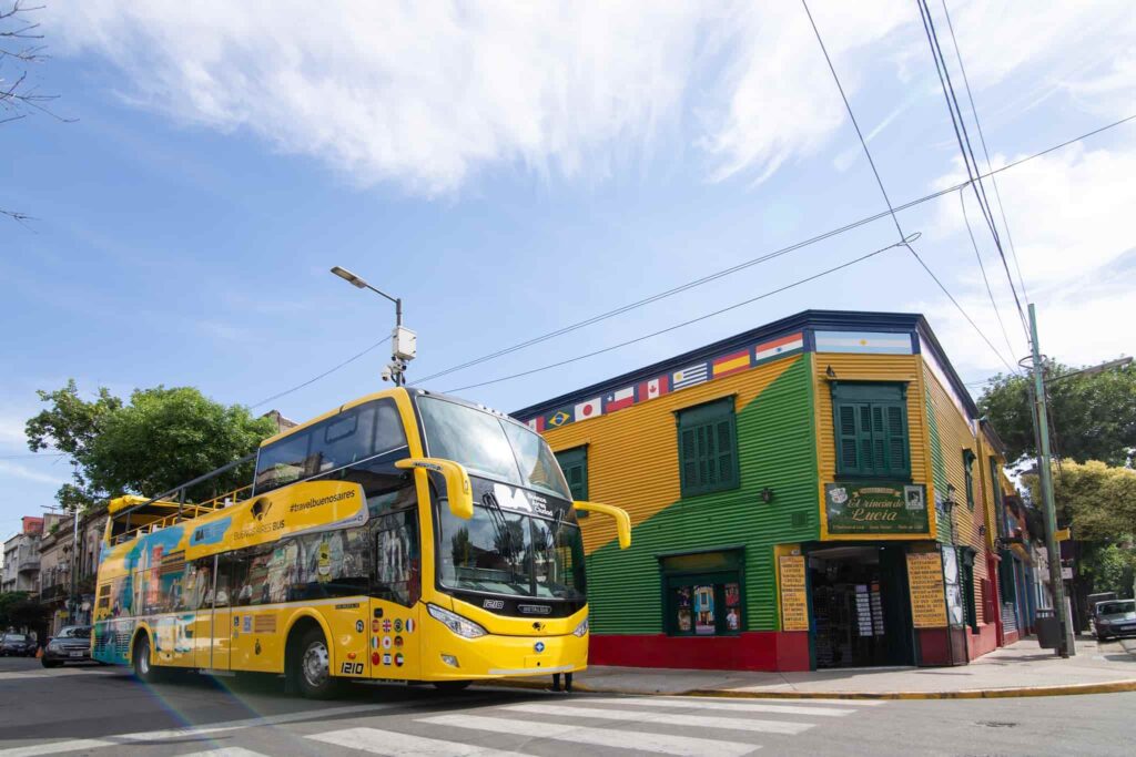 Vuelve a funcionar el bus turístico de la Ciudad de Buenos Aires: todo lo que tienes que saber