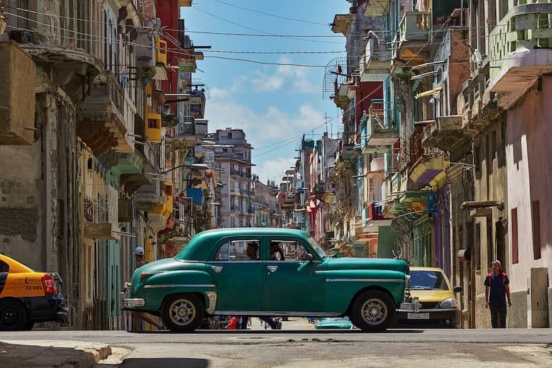 Cuba vuelve a recibir a turistas internacionales