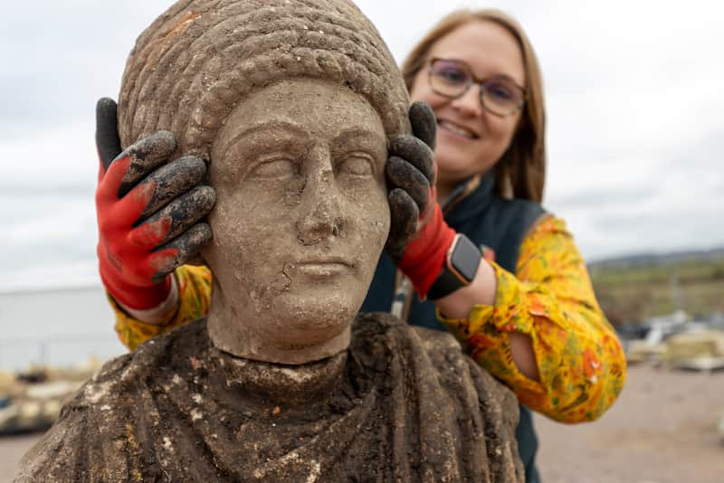 Encuentran estatuas romanas en Inglaterra