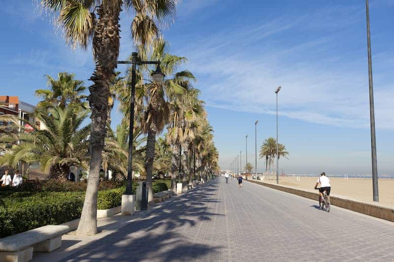 Lugares imperdibles en las playas de Valencia y alrededores - Paseo marítimo