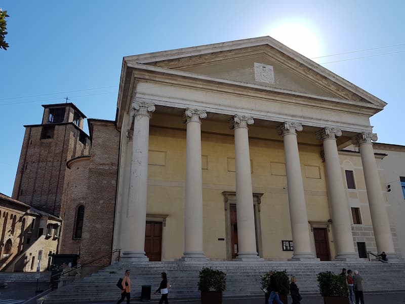 Lugares que tienes que ver en Treviso - Catedral