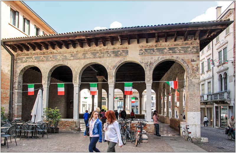 Lugares que tienes que ver en Treviso - Loggia dei Cavalieri