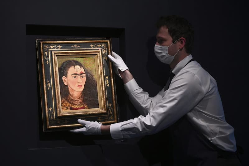 Obra de Frida Kahlo rompe récord