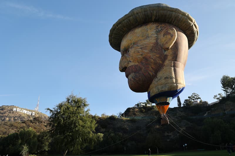 Globo aerostático de Vincent Van Gogh en Hollywood 