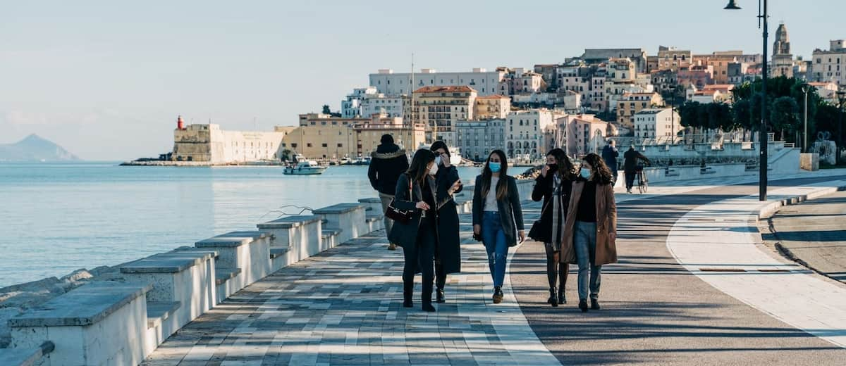 Italia aplica nuevas restricciones y extiende el estado de emergencia hasta Marzo 2022