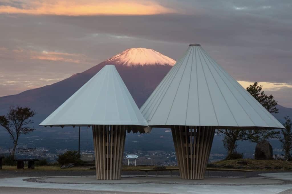 Japón diseña baños públicos inspirados en el monte Fuji y son impresionantemente hermosos