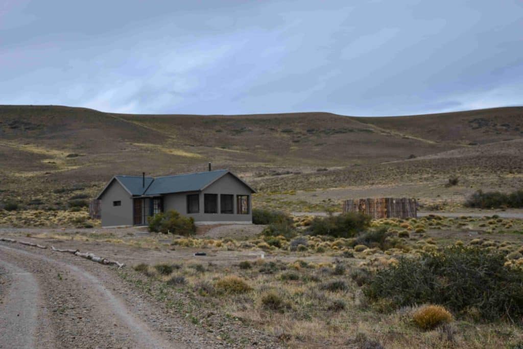 image La Posta de los Toldos La Posta de los Toldos refugio en Parque Patagonia acampe motorhomes