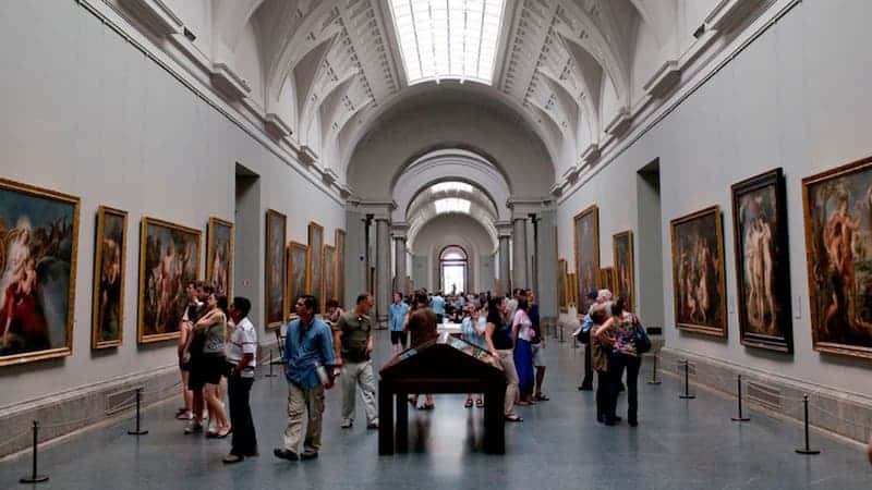 Museo del Prado - Gente