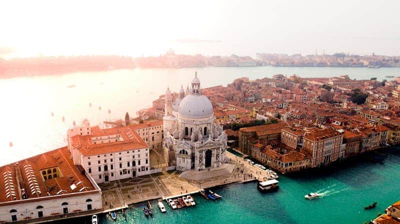 Venecia incorpora una tasa para turistas