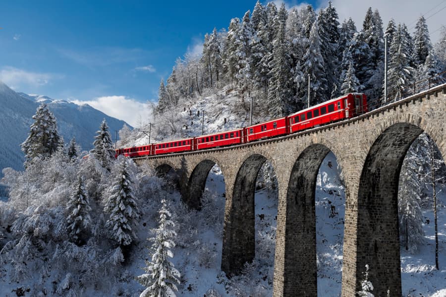 bernina-express-alpes-suizos-europa-invierno