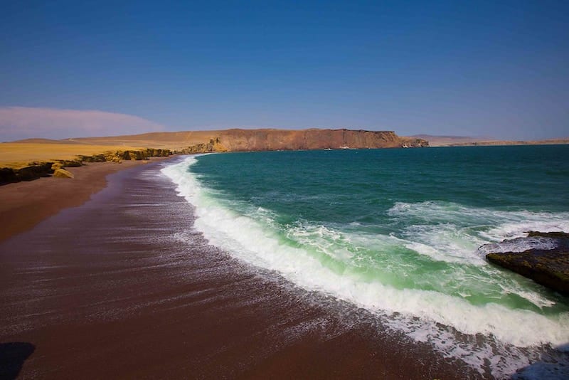 image beaches in Peru 3 Playa Roja