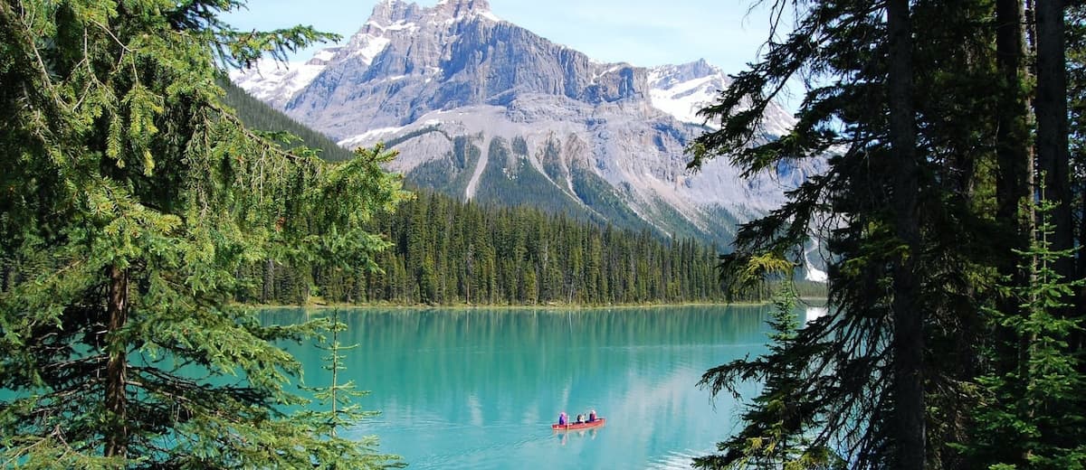 Médicos de Canadá están recetando a sus pacientes pasar tiempo en los parques nacionales