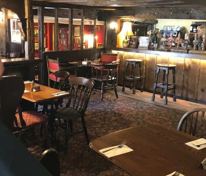 Pub histórico está a la venta - Inglaterra 