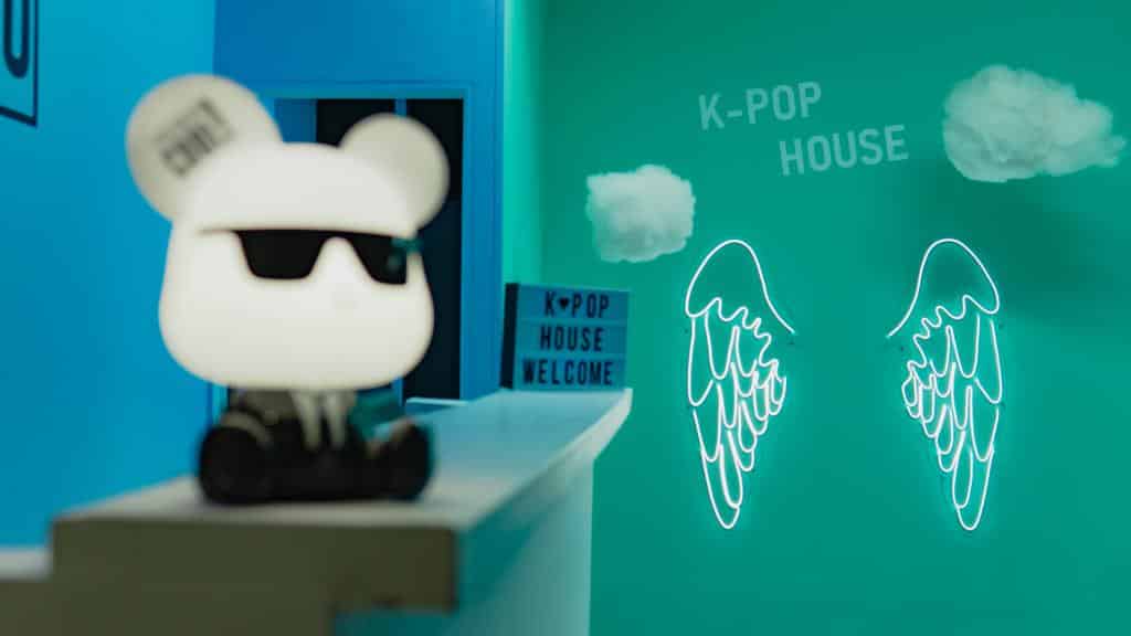 kpop house