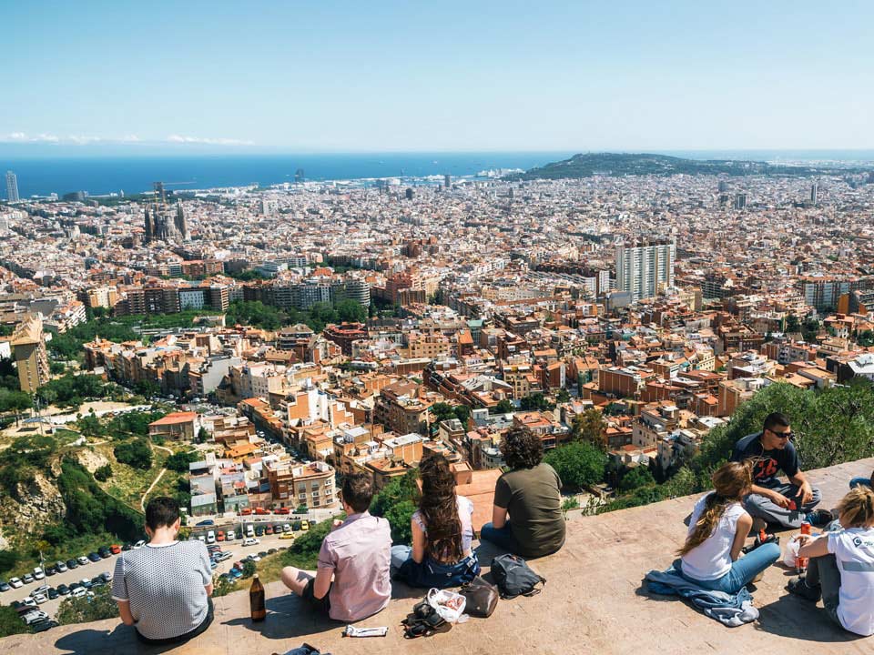 Cómo llegar a los Bunkers del Carmel: un sitio privilegiado durante la Guerra Civil española que ofrece las mejores vistas de Barcelona