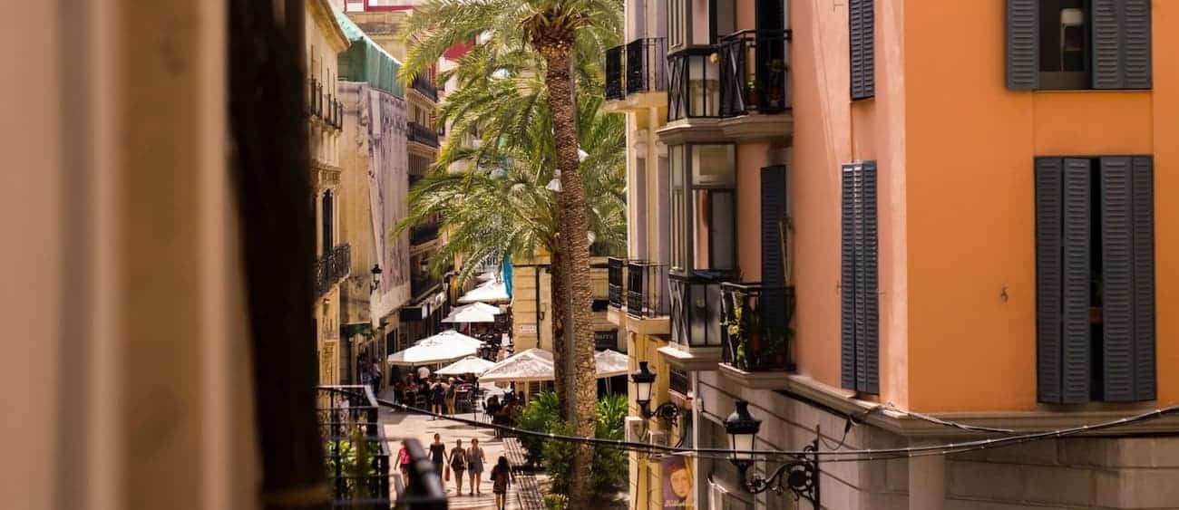 ¿Qué ver en Alicante? 10 lugares que no te puedes perder de la ciudad española