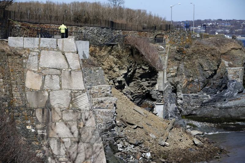 Derrumbe en uno de los paseos más populares de Rhode Island