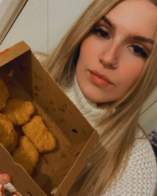 Summer con chicken nuggets