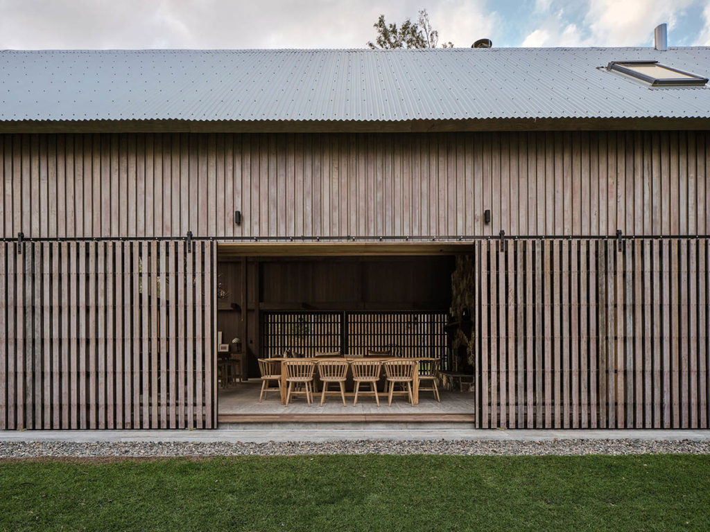 image granero paul uhlmann architets barn house pullenvale australia 8