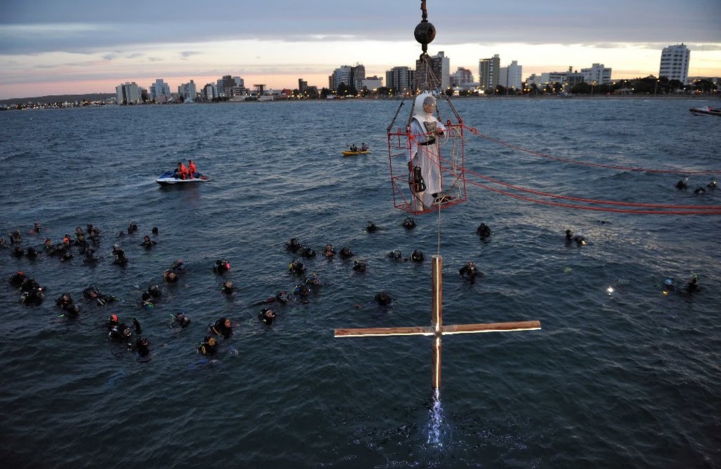 image mejor época para viajar a Madrid via crucis submarino puerto madryn